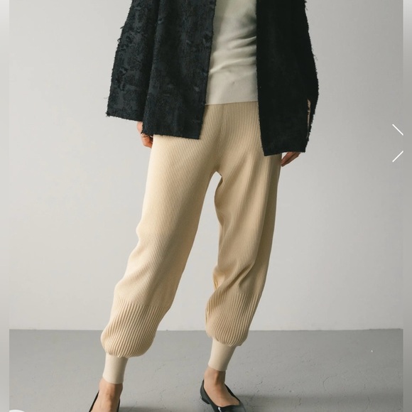 Walter Baker Beige Ribbed Knitwear
